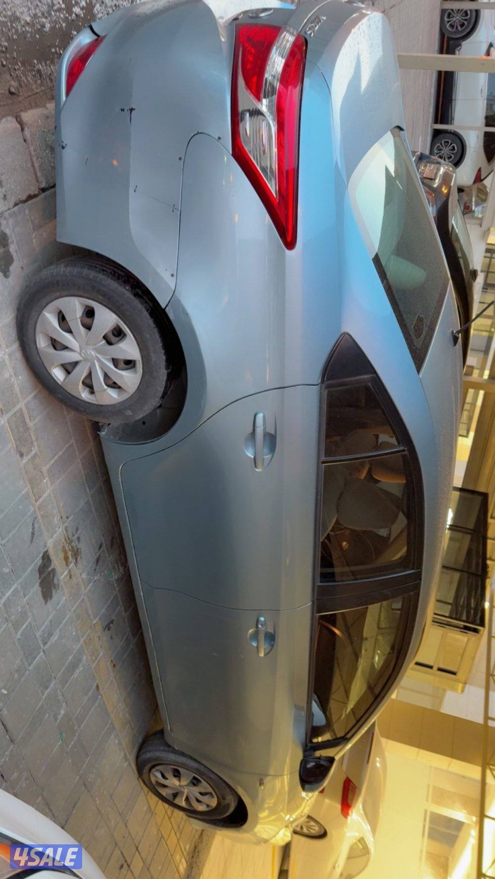 سياره تيوتا ياريس ٢٠١٧2