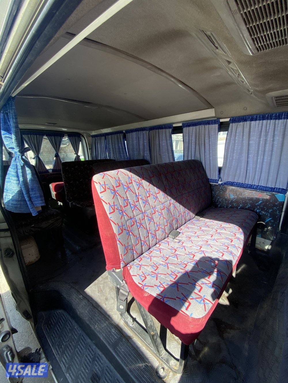 تأجير باص تويوتا هايس 2015 للإيجار الشهري بحالة ممتازة وتكييف قوي4