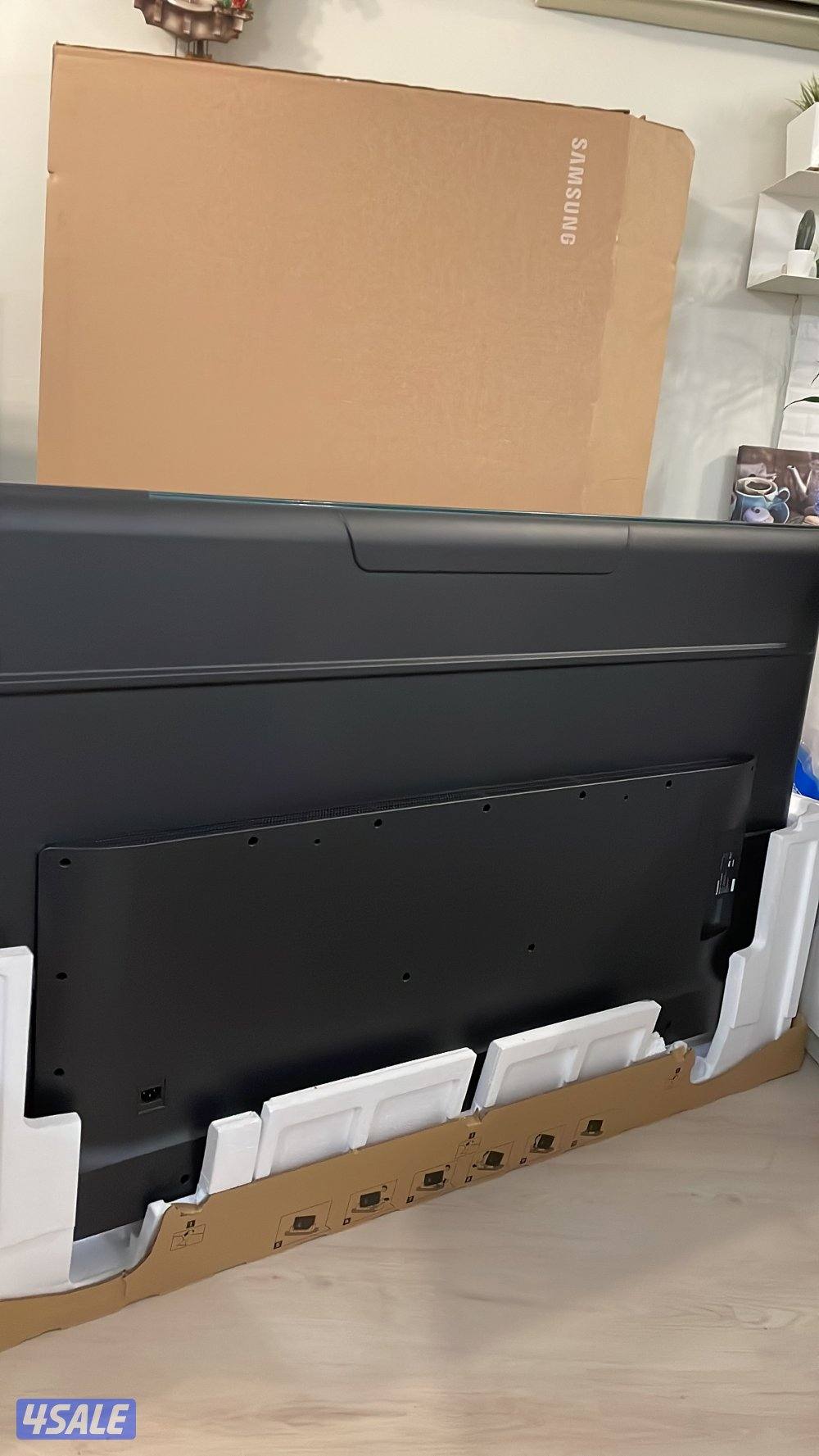 للبيع تلفزيون باناسونك. سمارت فور ك. ٧٥ بوصه استعمال خفيف1