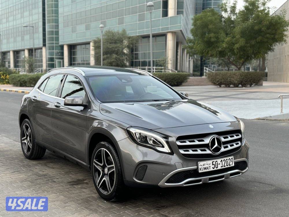 مرسيدس GLA250 موديل 2018 عداد 34 صبغ الوكاله1