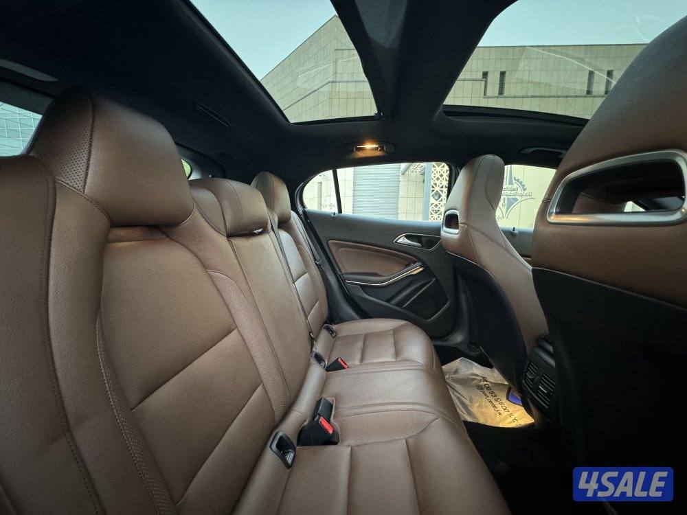 مرسيدس GLA250 موديل 2018 عداد 34 صبغ الوكاله5