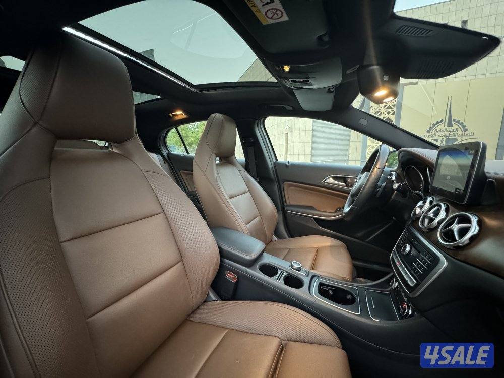 مرسيدس GLA250 موديل 2018 عداد 34 صبغ الوكاله10