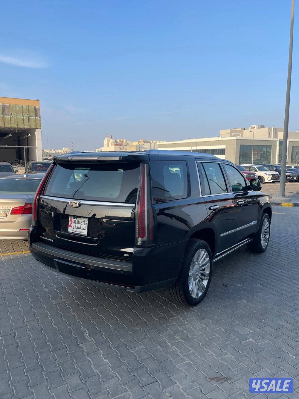 اسكاليد بلاتينوم موديل 2019 وارد الخليج4