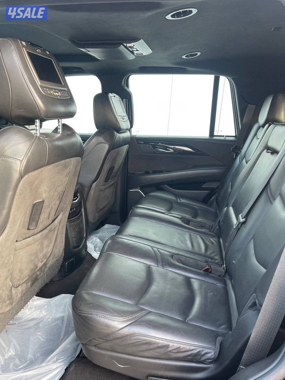 اسكاليد بلاتينوم موديل 2019 وارد الخليج6