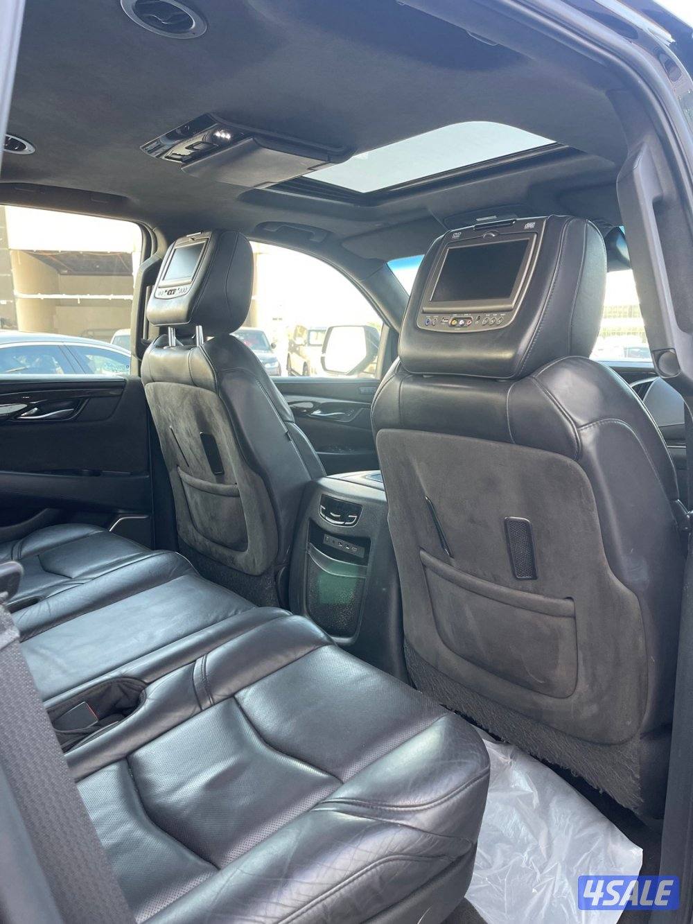 اسكاليد بلاتينوم موديل 2019 وارد الخليج10