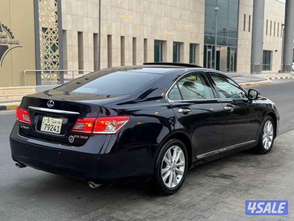 لكزس ES350 موديل 2010 بحاله الوكاله سيرفس وكاله3