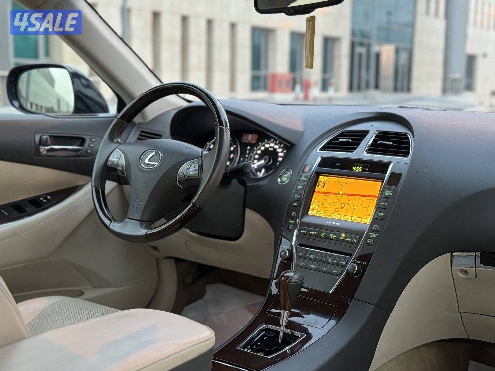 لكزس ES350 موديل 2010 بحاله الوكاله سيرفس وكاله12
