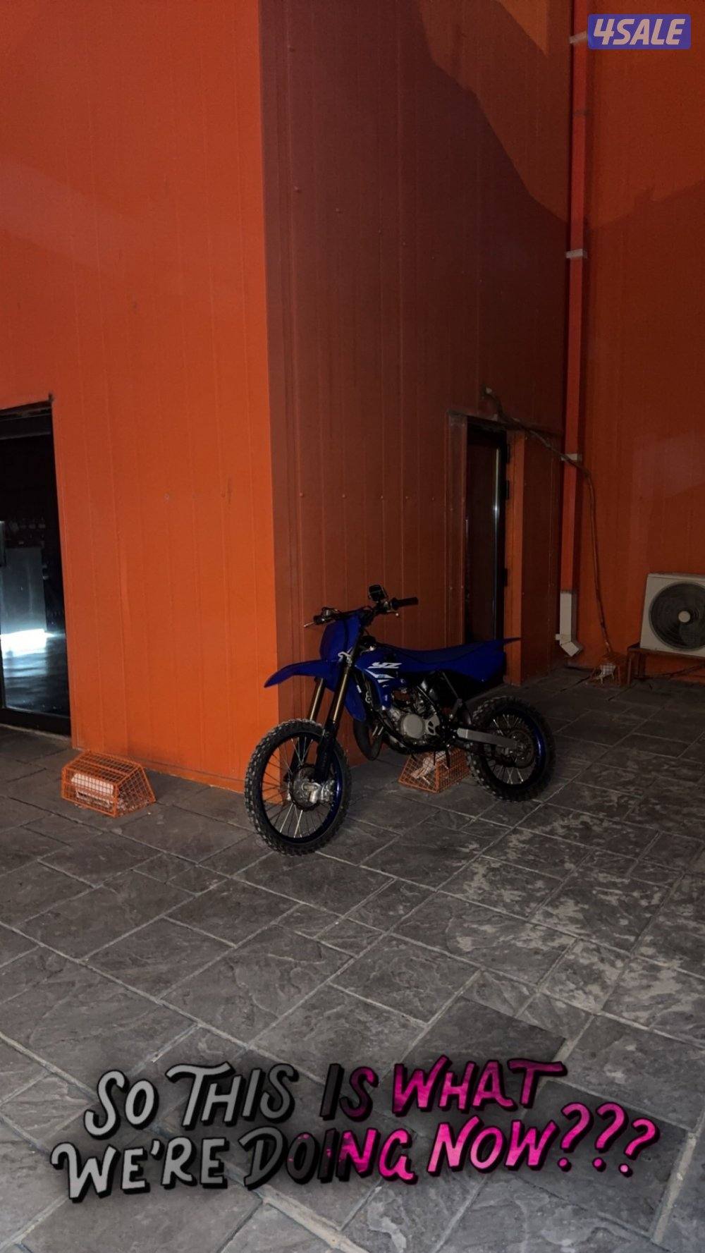 للبيع Yz85 2025 مع الكتيبات الوكاله 1300 صامل مراح أقصر0