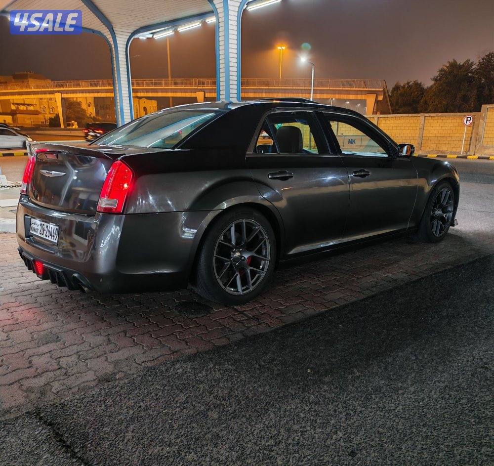 كرايسلر SRT 6.4 اصلي3