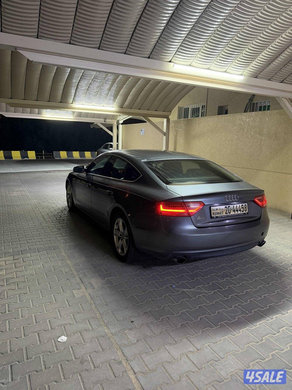 للبيع اودي A52