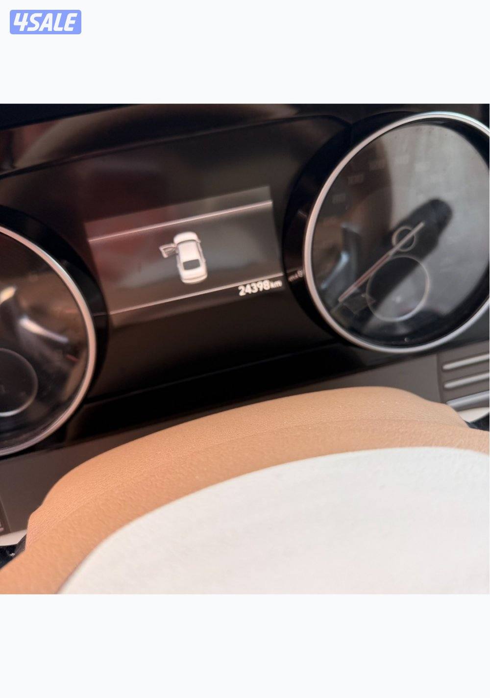 أزيرا 2023 مستعمل نضيف جدا9