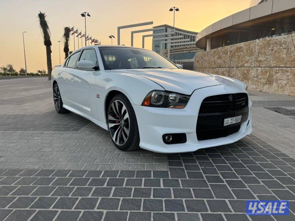 دوج تشارجر // SRT 8 // 2013 //6