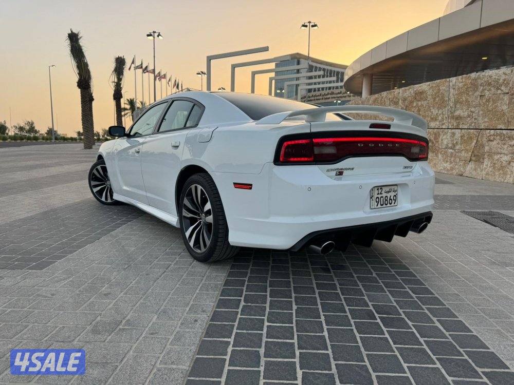 دوج تشارجر // SRT 8 // 2013 //13