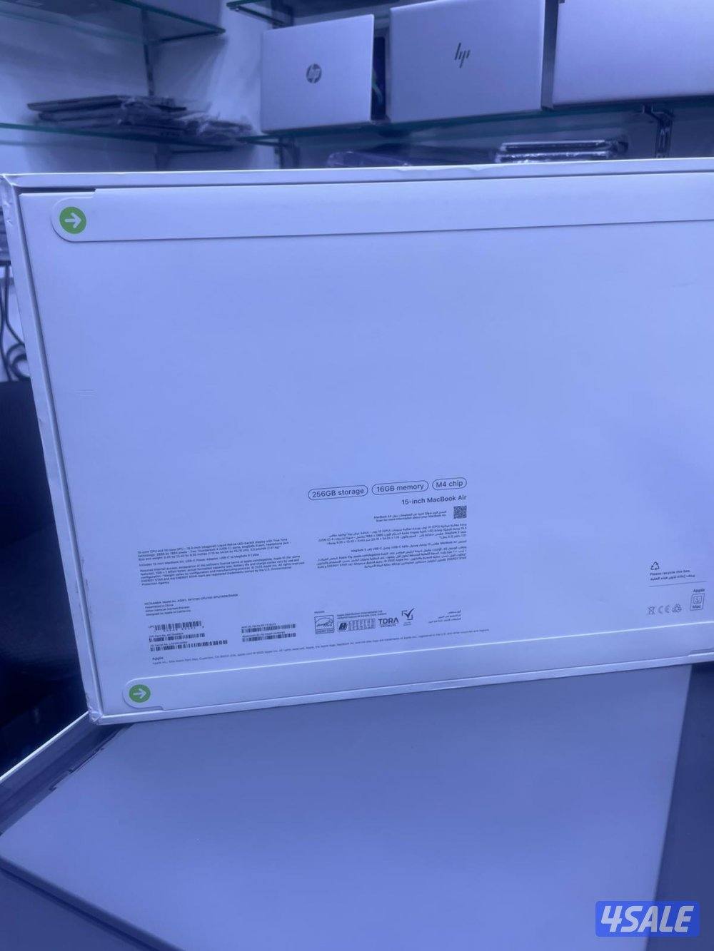 للبيع MacBook Air M4 – شاشة 15 إنش2