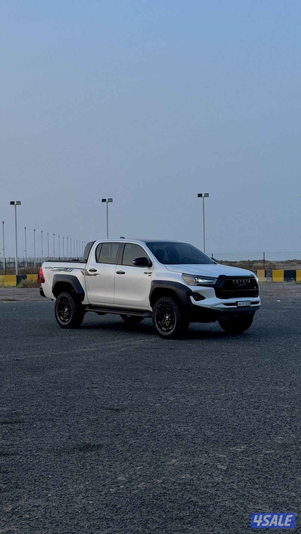 هايلكس GR - 20240