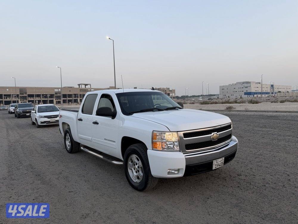 سلفرادو دبل قير نظيف جدا13