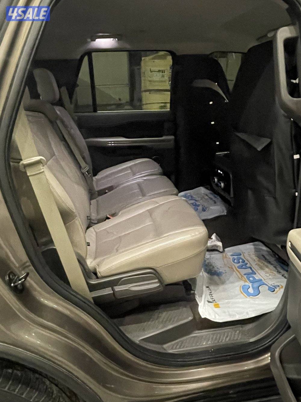 للبيع فورد اكسبدشن وراد الغانم كامل المواصفات عدا الفتحه عداد 225 الف6