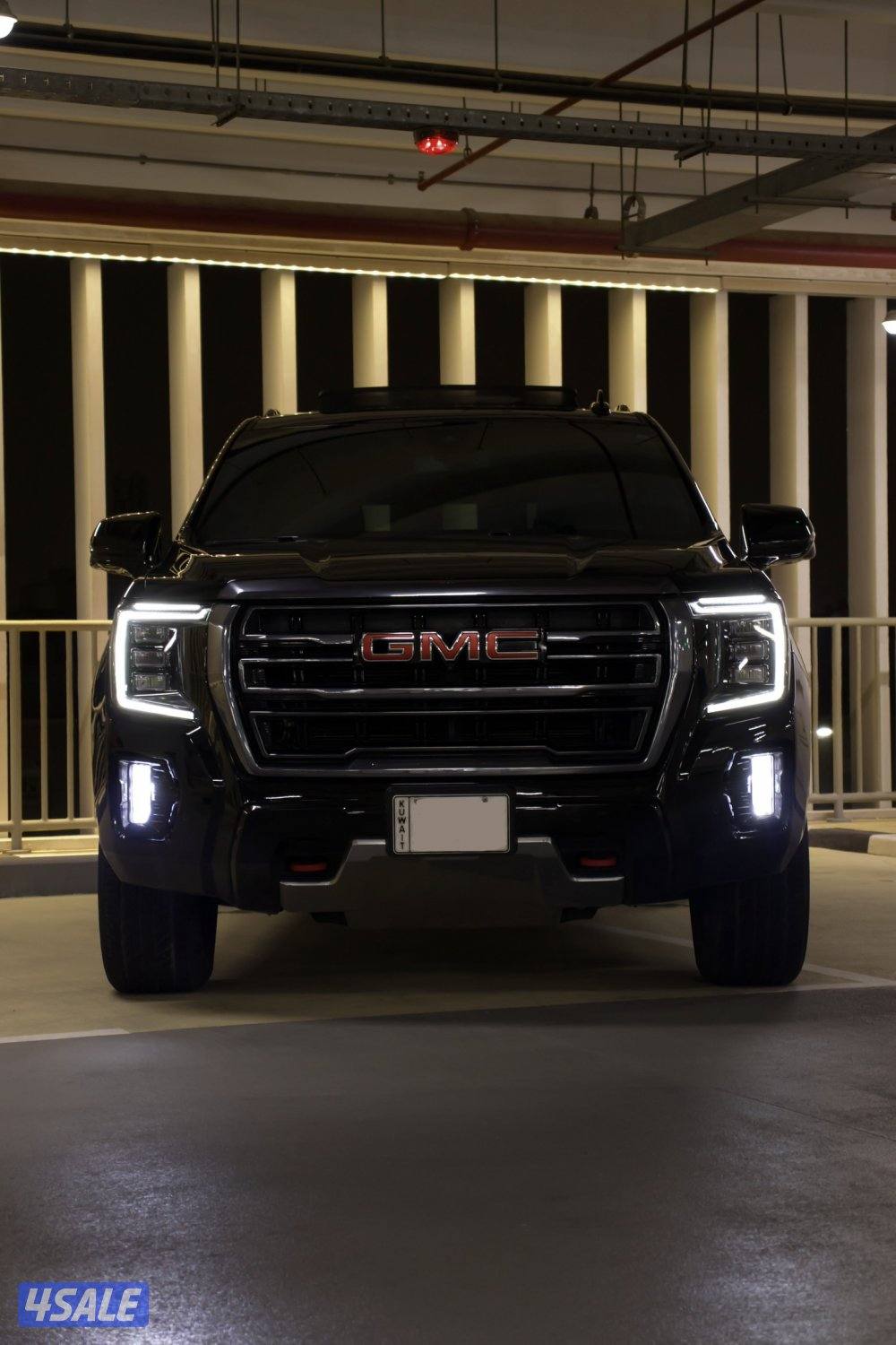 للبيع يوكن AT4 موديل ٢٠٢٢ مكينة ٦.٢1