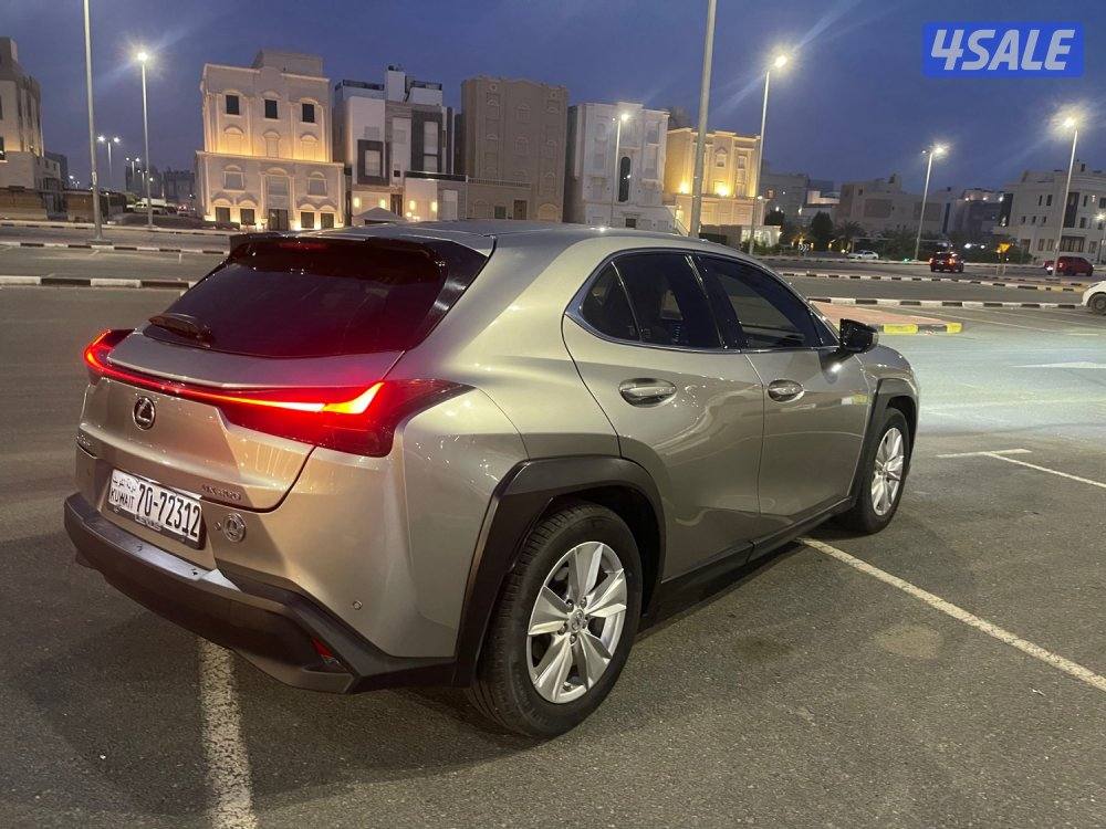 للبيع لكزس - UX موديل 20233