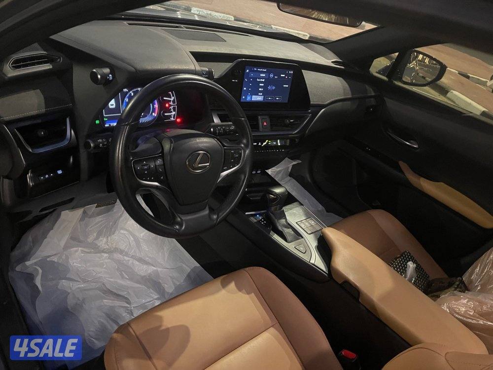 للبيع لكزس - UX موديل 20234