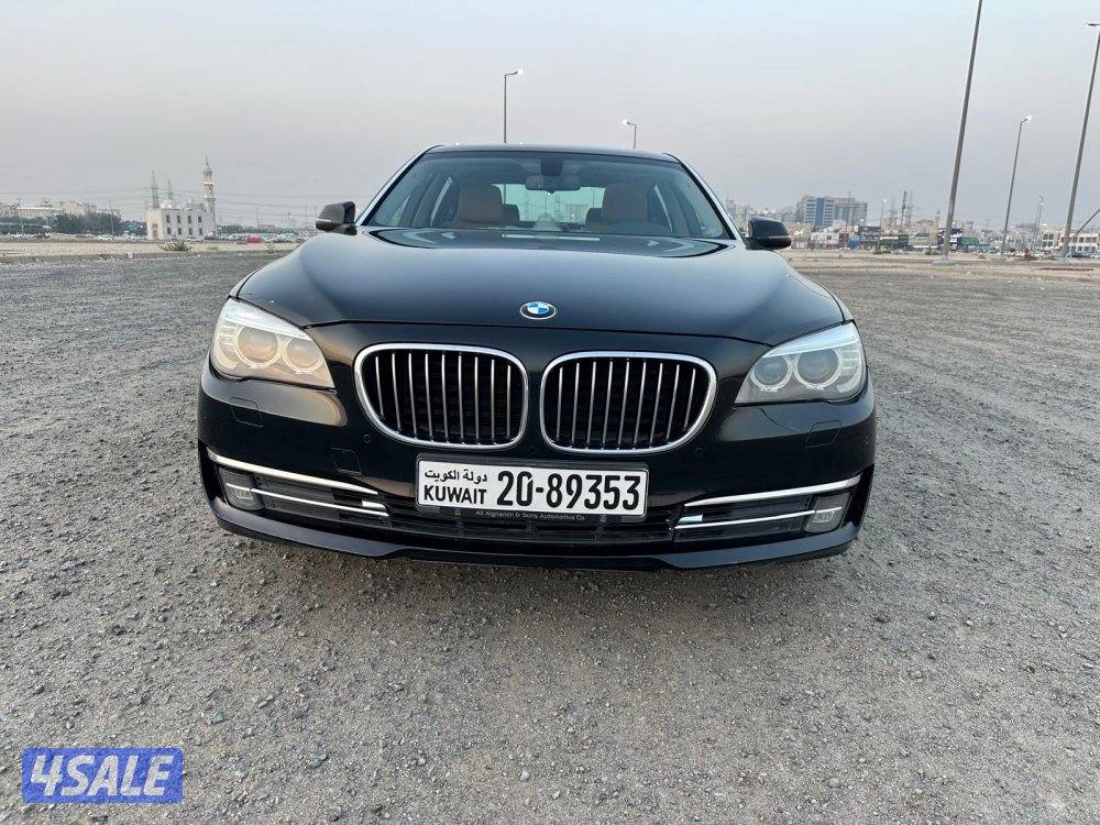 BMW 730Li صبغ وكالة كامل المواصفات عداد قليل4