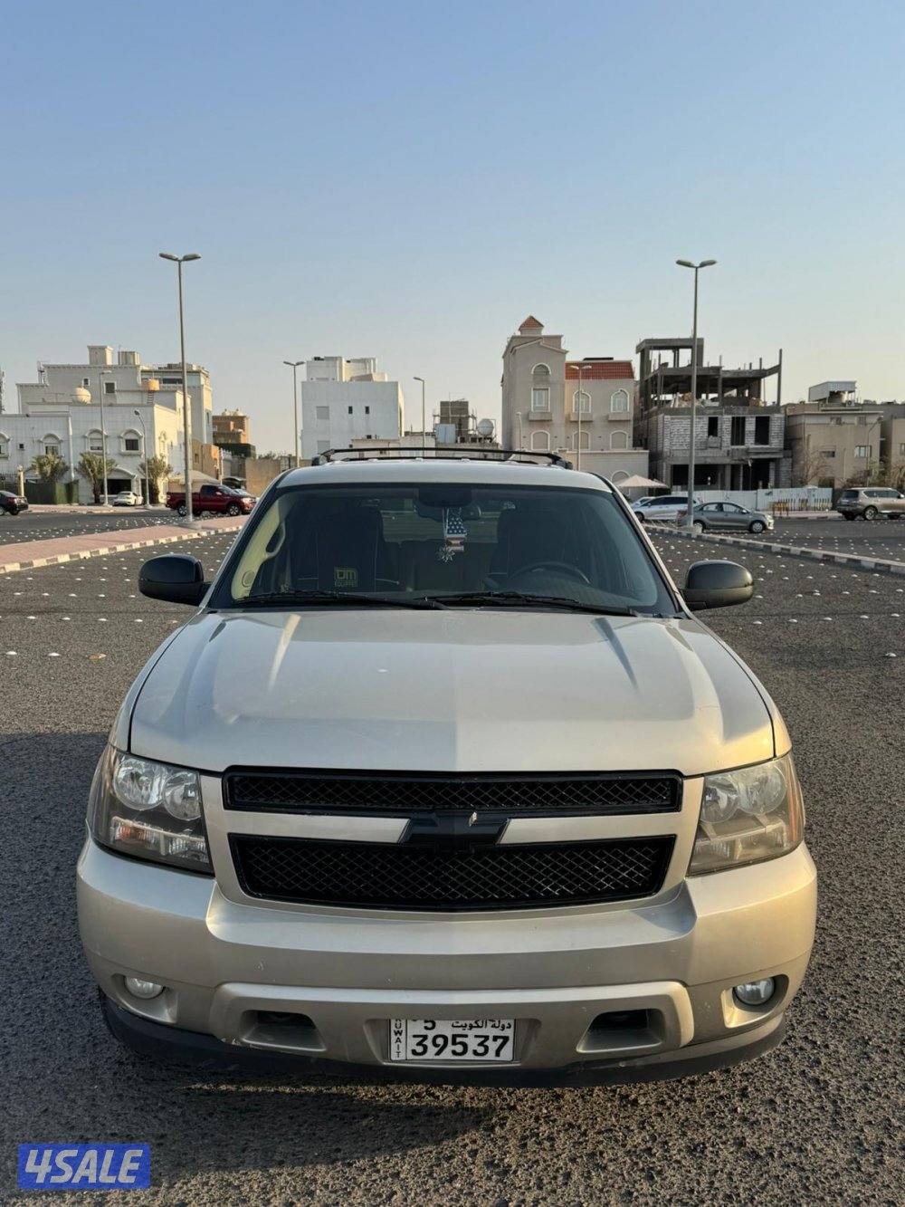 Tahoe LT 2011 model golden color5