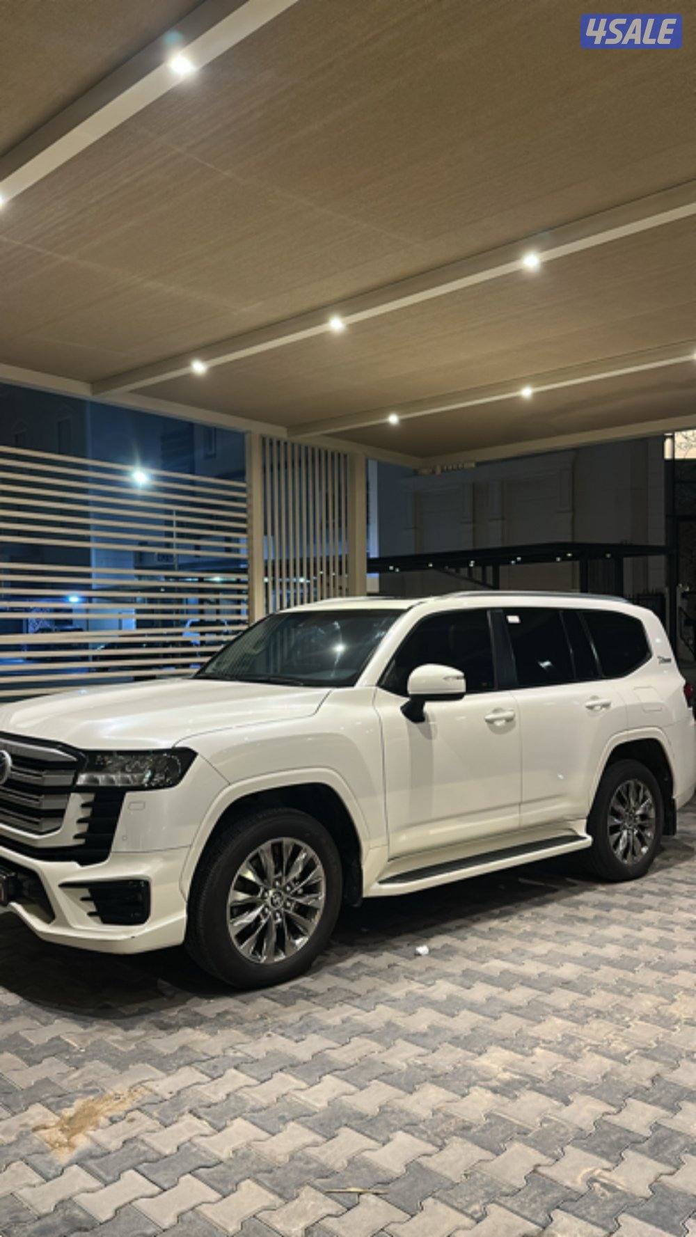 تويوتا لاندكروزر GXR AEROS Twin Turbo0