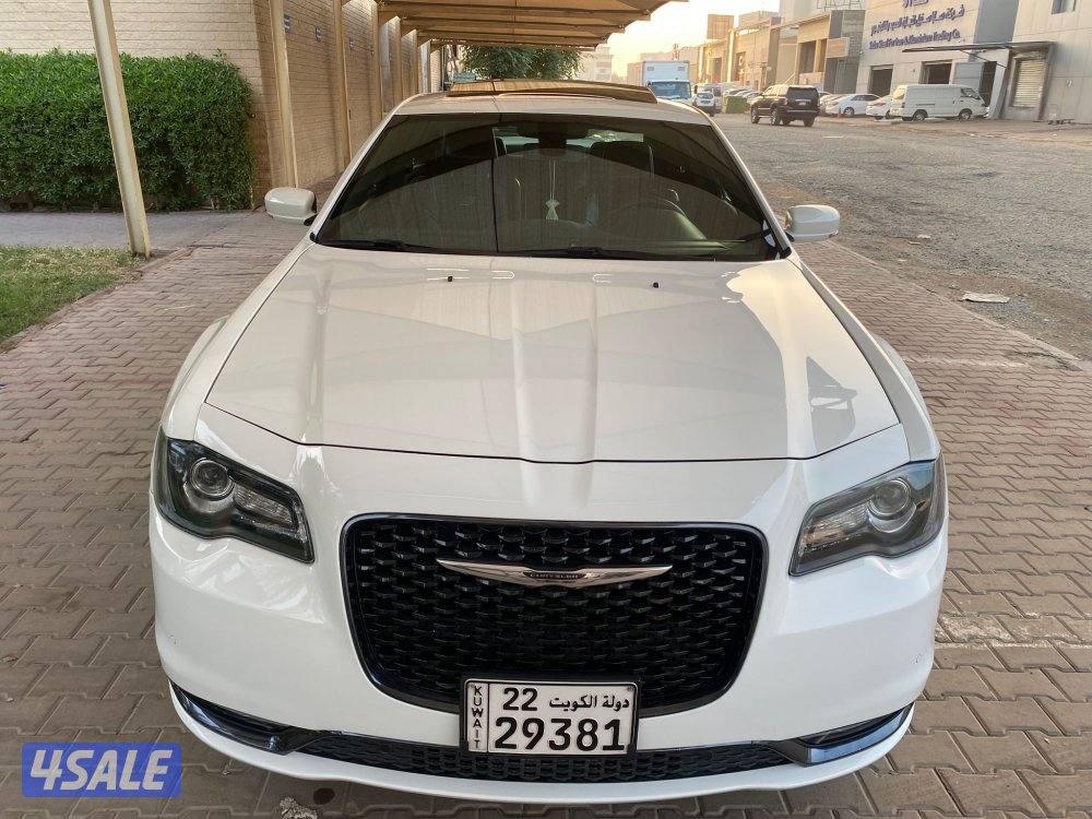 ‏دودج كرايزلر C300 موديل 2023 تحت الكفالة الدرجة الاولى عداد 371