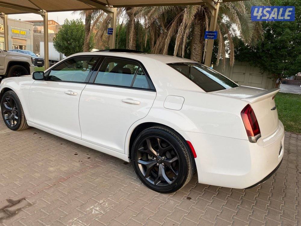 ‏دودج كرايزلر C300 موديل 2023 تحت الكفالة الدرجة الاولى عداد 372