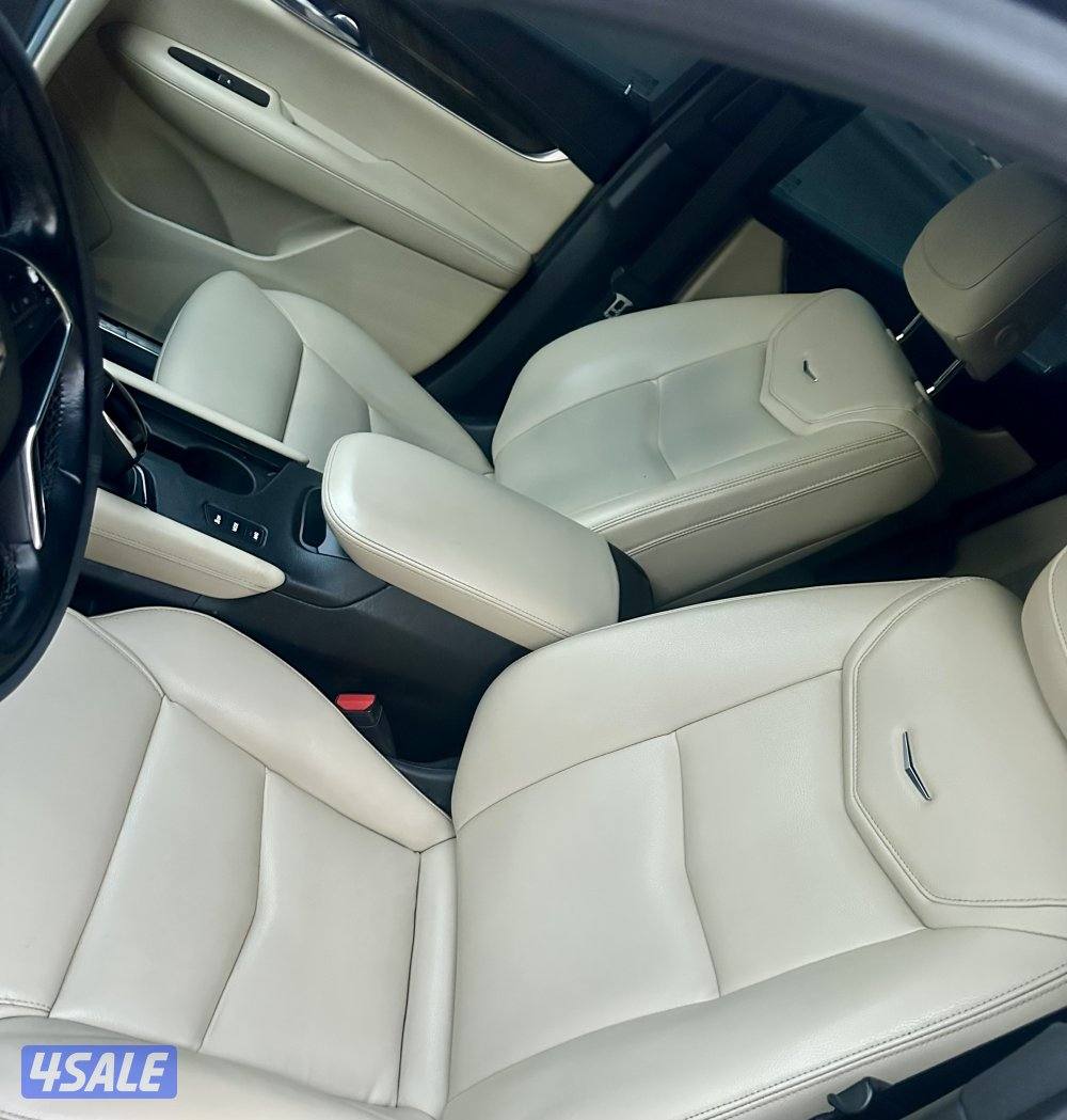 كاديلاك XT5  2018 شرط جير مكينه شاصي 188 ميل اربعه تربو7