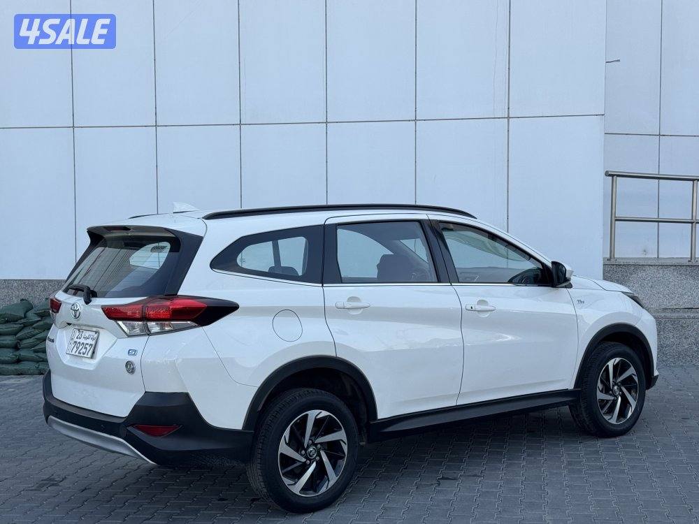 للبيع تويوتا رش موديل 2020 الساير1