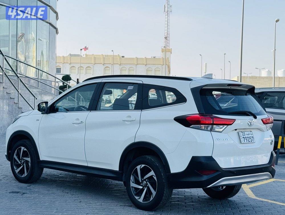 للبيع تويوتا رش موديل 2020 الساير5