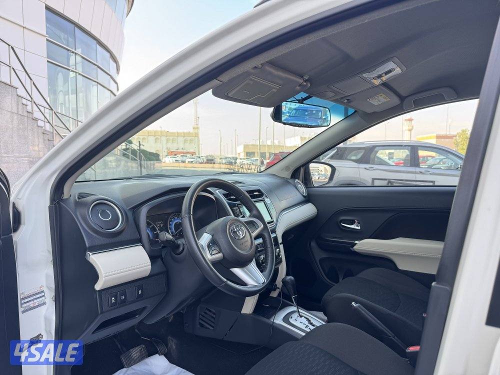 للبيع تويوتا رش موديل 2020 الساير7