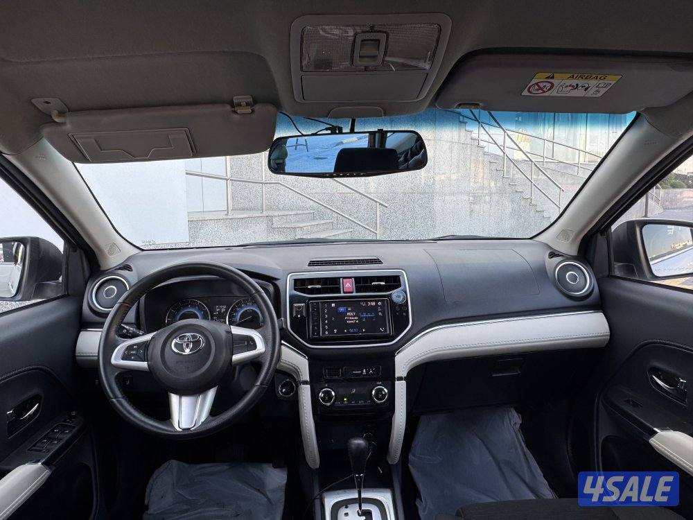 للبيع تويوتا رش موديل 2020 الساير8