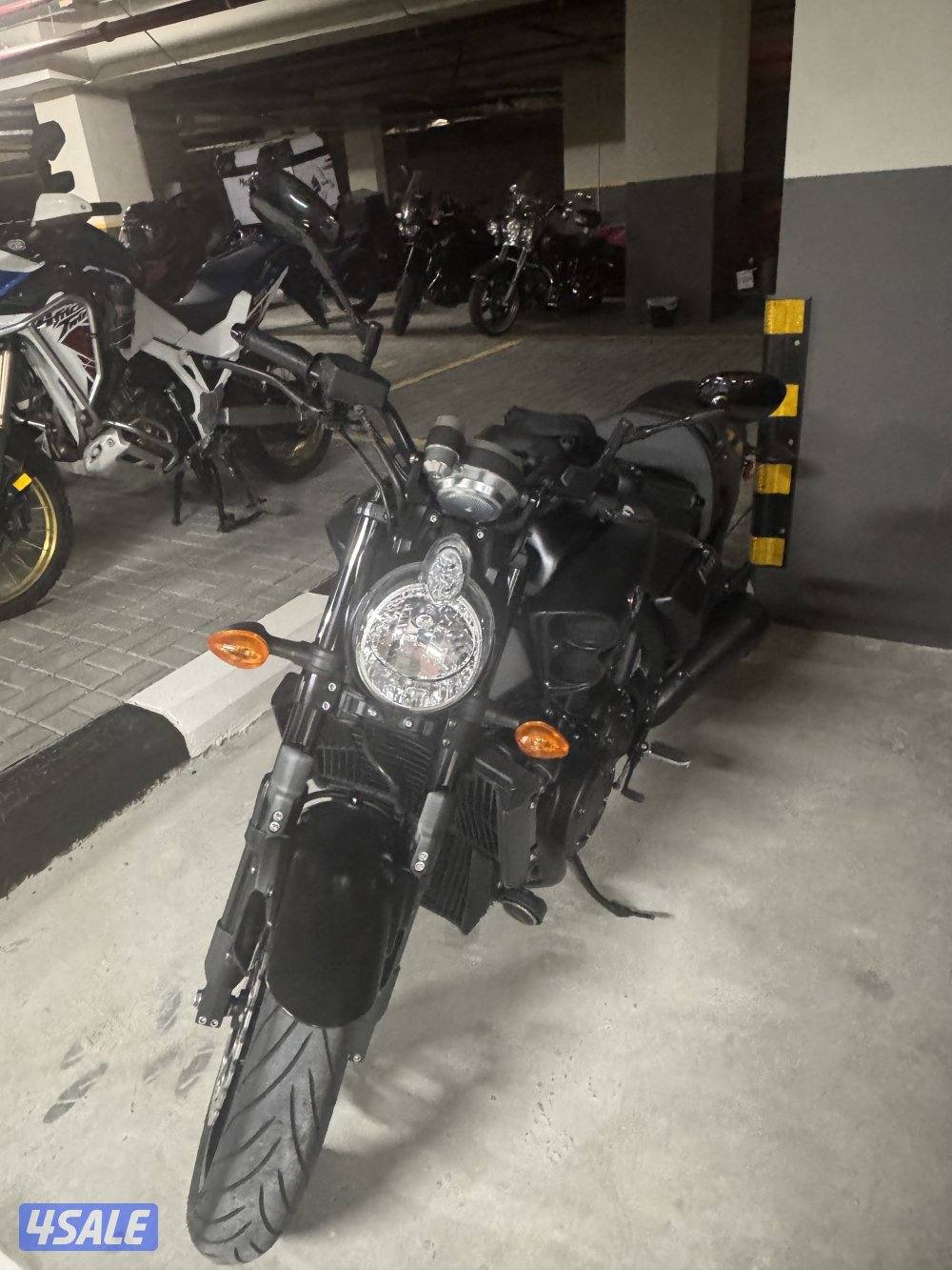 للبيع سيكل ياماها vmax موديل ٢٠١٩1