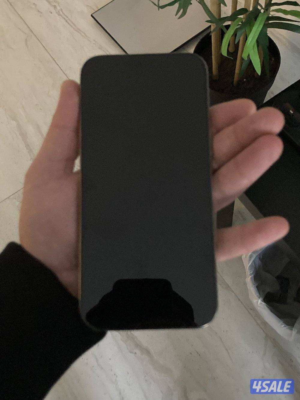 iPhone 16 Pro Max 256gb Titanium.6