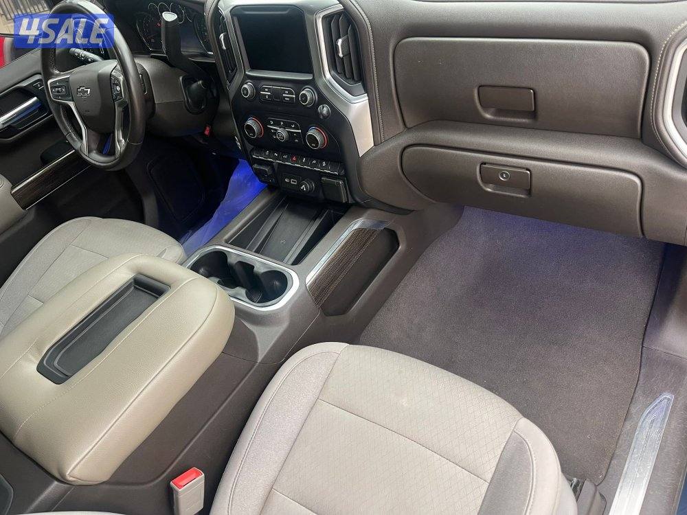 وانيت تريل بوس بحاله ممتازه فل اوبشن دبل8