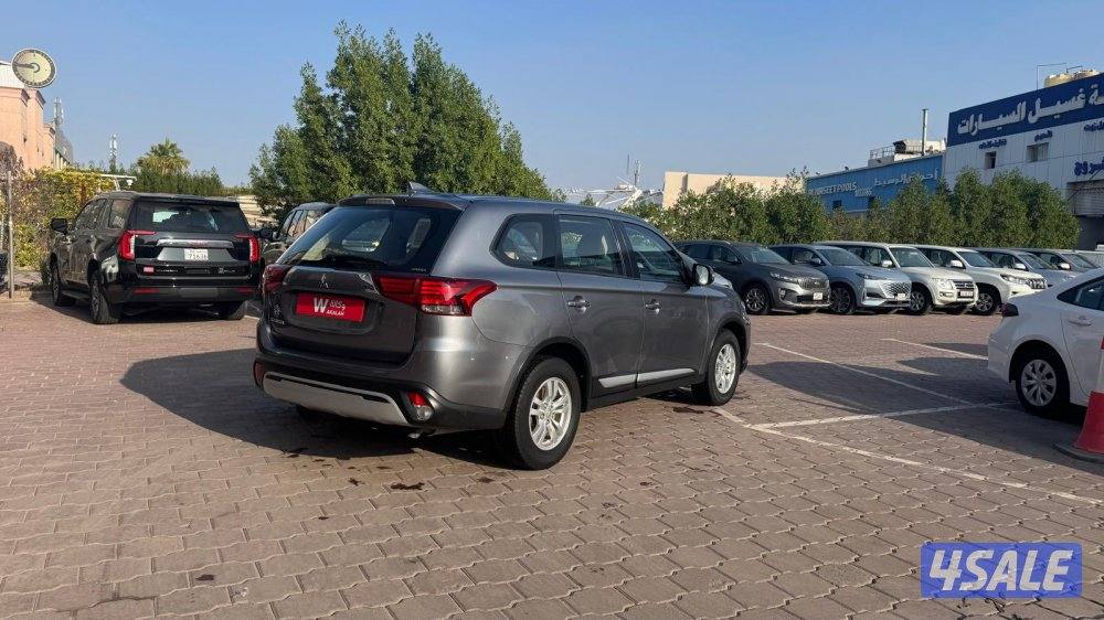 ميتسوبيشي اوتلاندر 2023 - 4X41