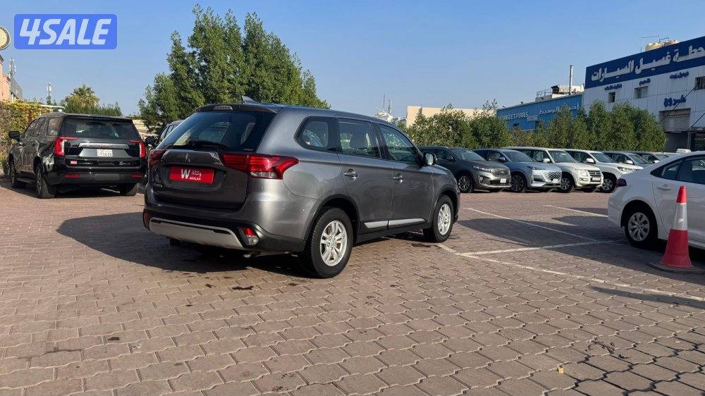 ميتسوبيشي اوتلاندر 2023 - 4X43