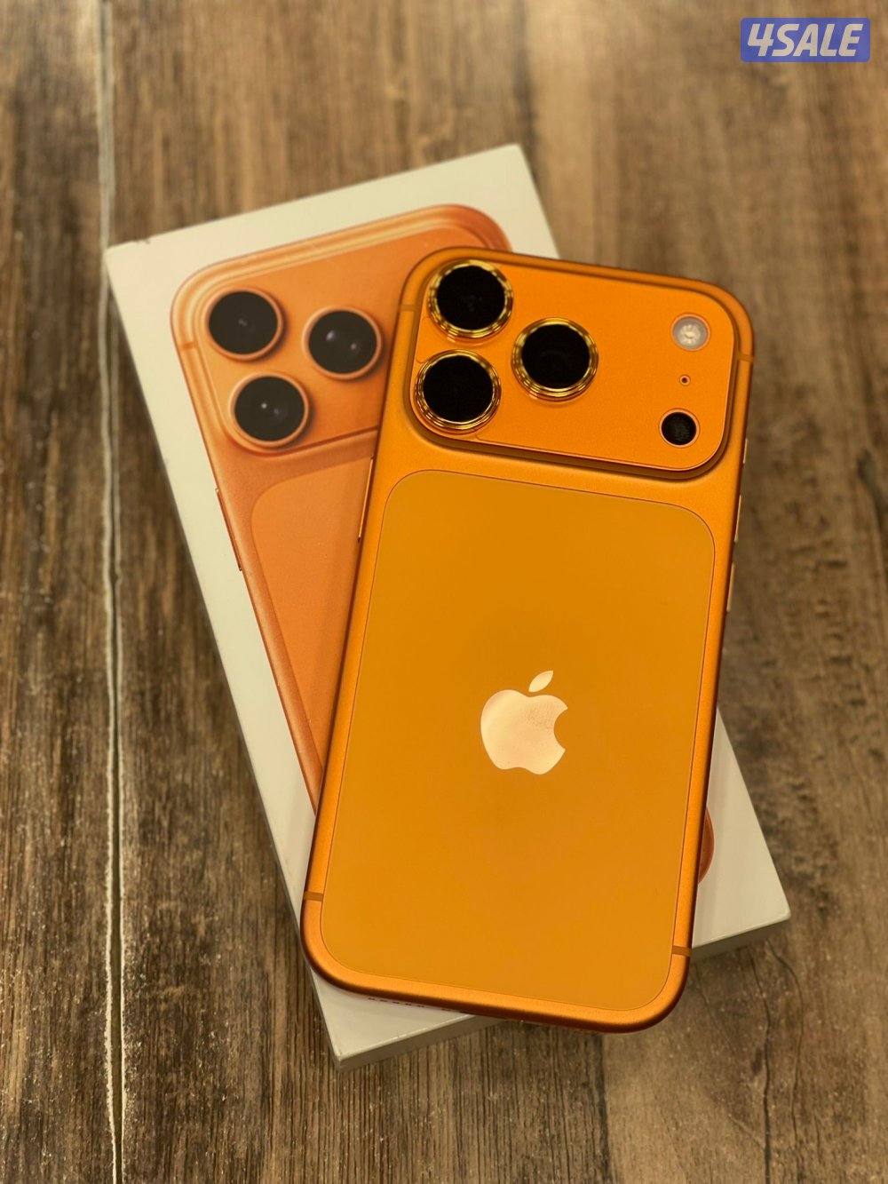 ايفون 17 برو بحالة كالجديد ولاخدش0