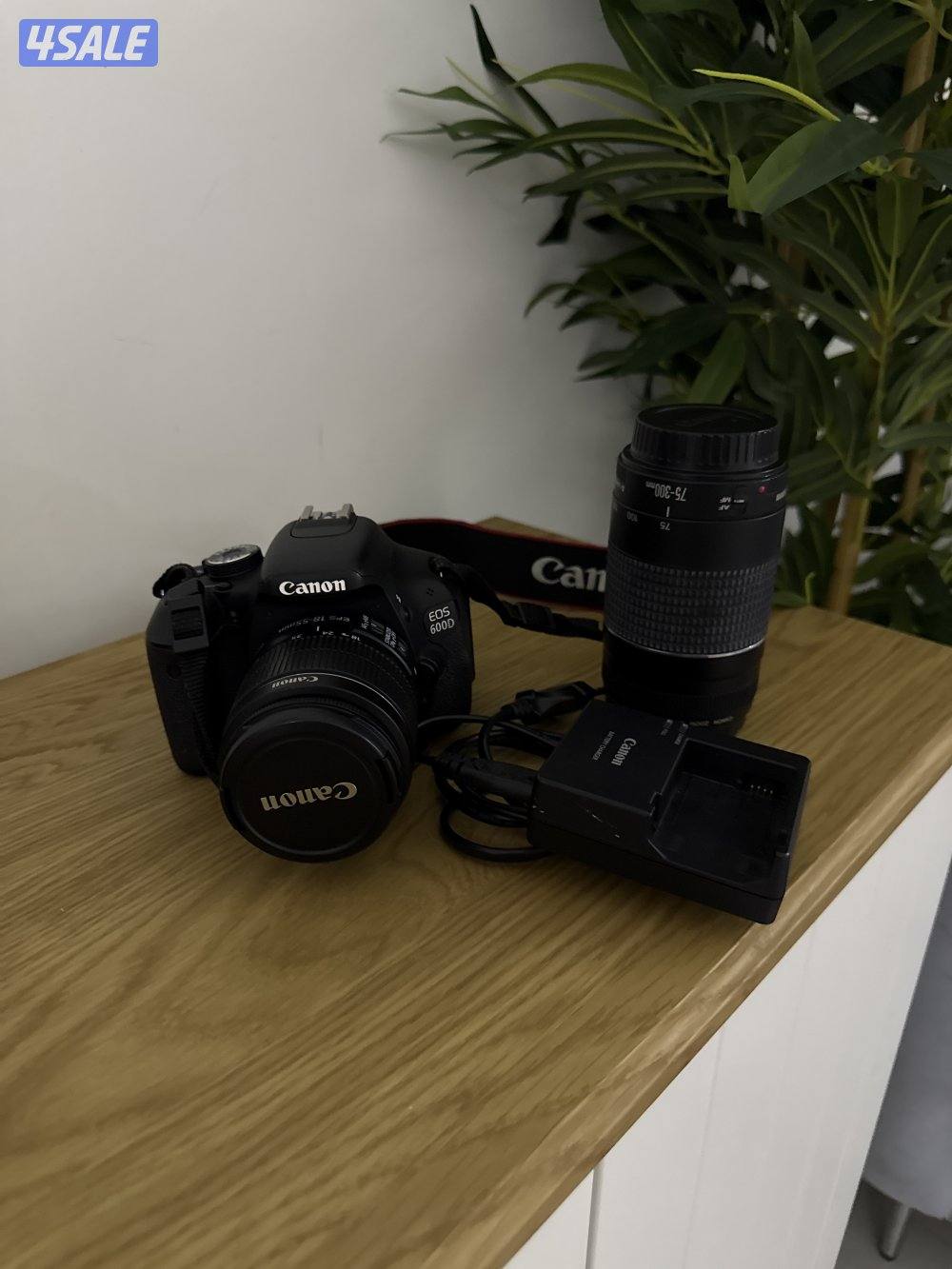 كاميرا كانون D600مع عدستين وكامل مرفقاتها استخدام خيف جدا كاميرا نضيفه0