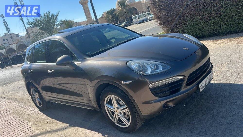 للبيع او للبدل بحالة نادره ٢٠١٢ الرجاء قراءة الاعلان قبل التواصل0