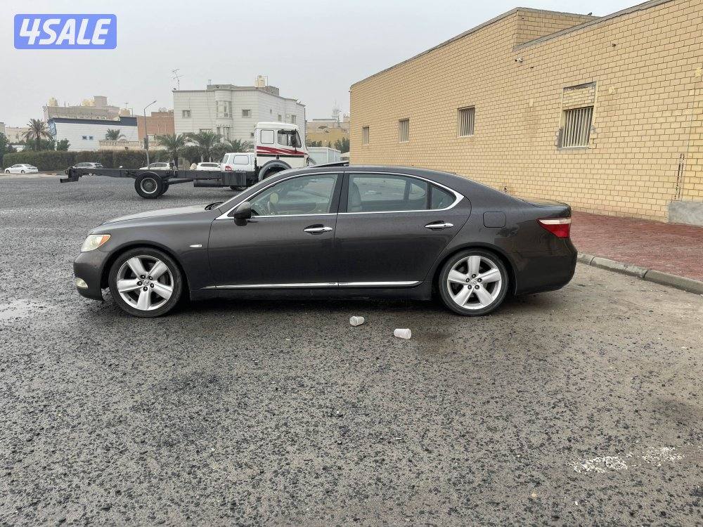 للبيع لكزس460لارج vipكامل مواصفات ماشي339شرط الفحص للصامل يبشر بالخير4