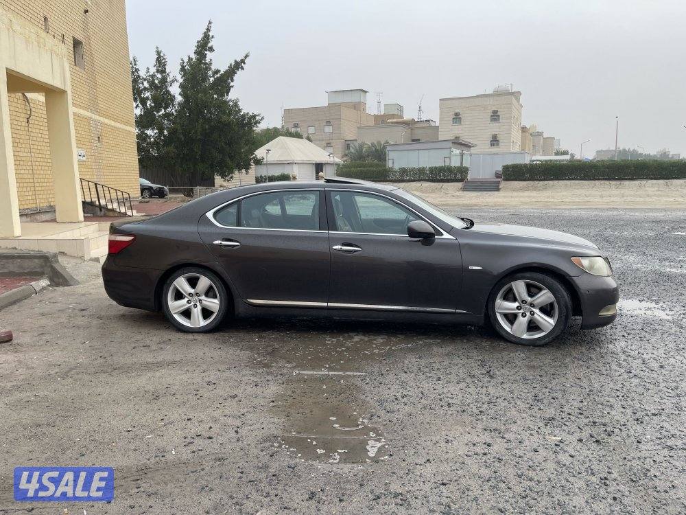 للبيع لكزس460لارج vipكامل مواصفات ماشي339شرط الفحص للصامل يبشر بالخير6