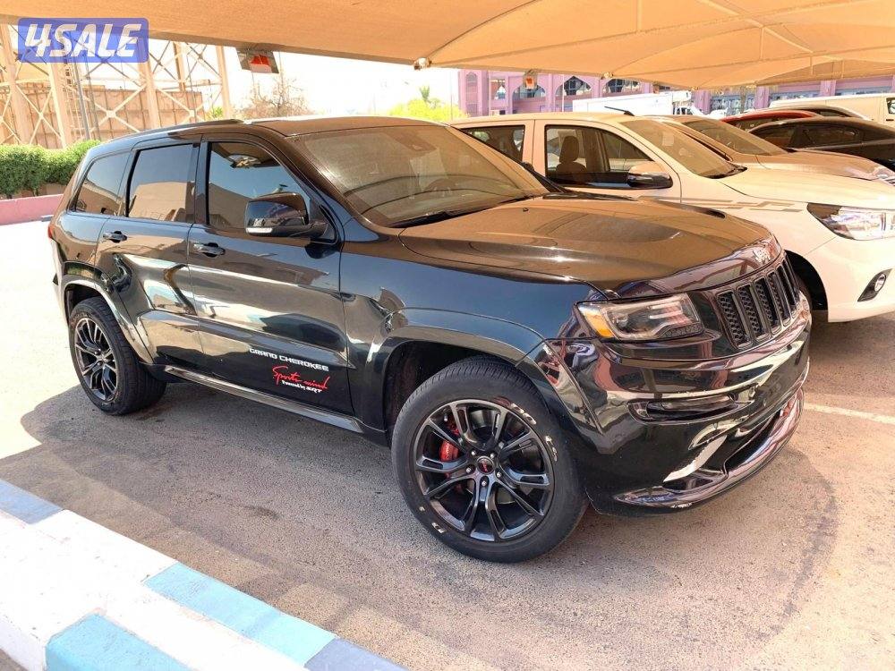 للبيع جراند شيروكي SRT84