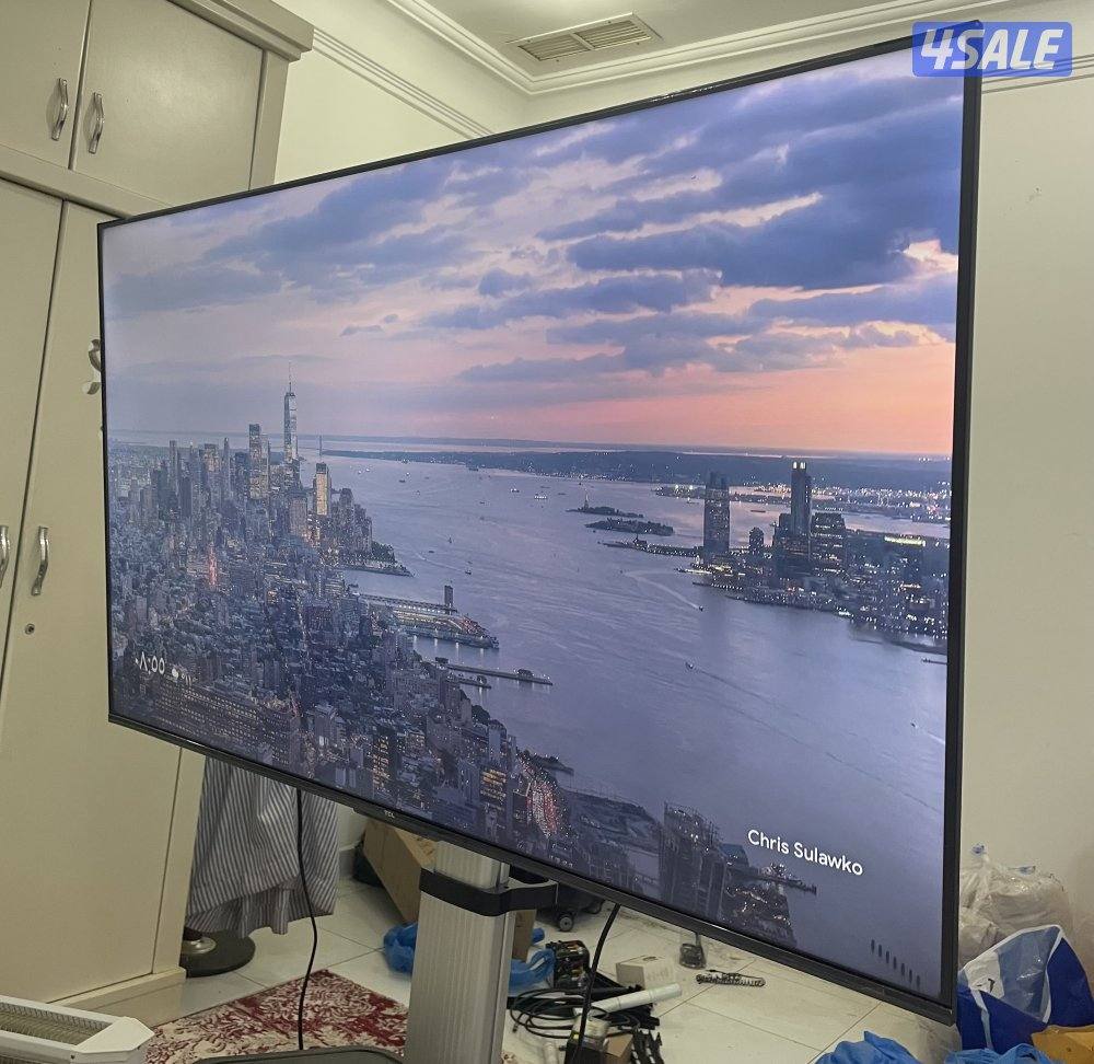 للبيع تلفزيون 55 بوصه TCL أعلي فئة سمارت 4k مستعمل ساعتين يوجد توصيل0