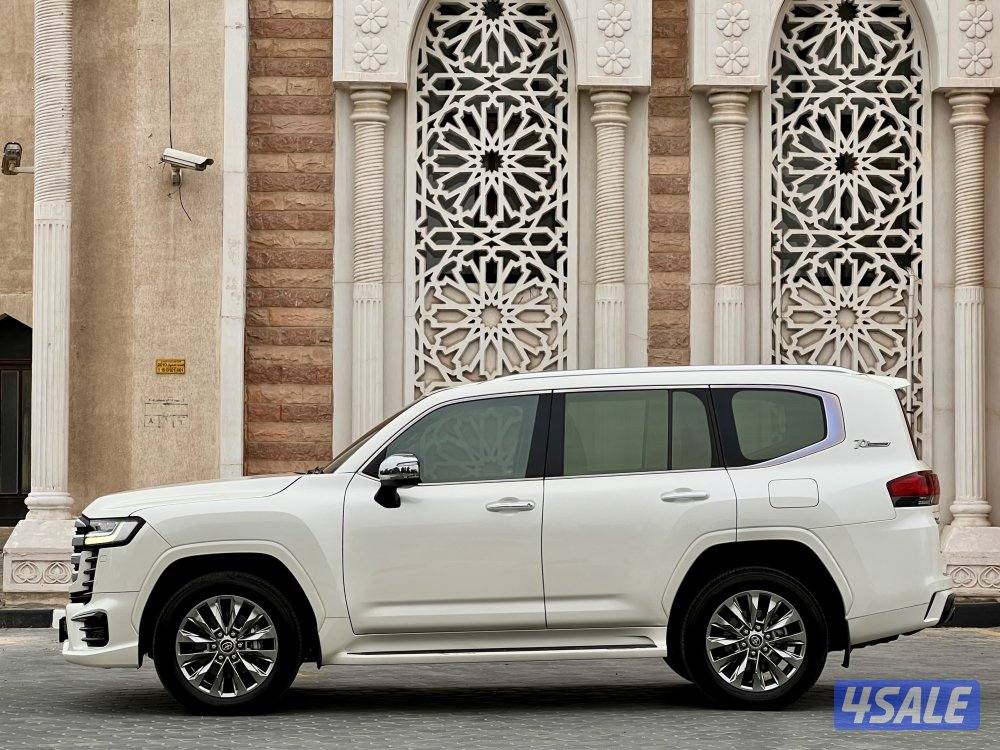 لاندكروزر VX / توين تيربو / ٢٠٢٢1