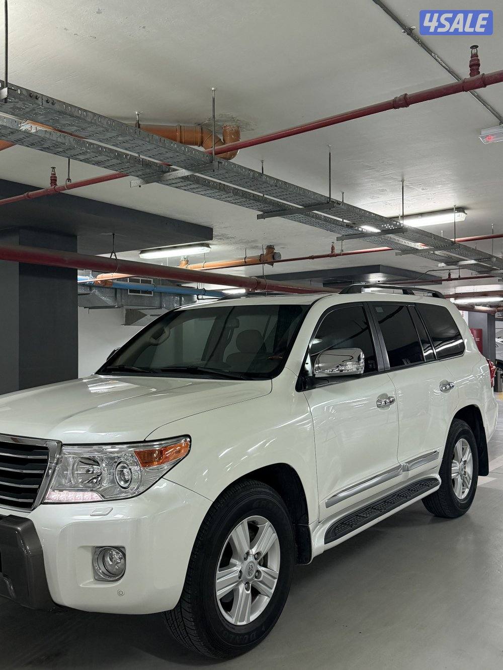 للبيع لاندكروزر وارد الساير صبغ وكاله ماعادا ثلاث قطع ماشي 1662