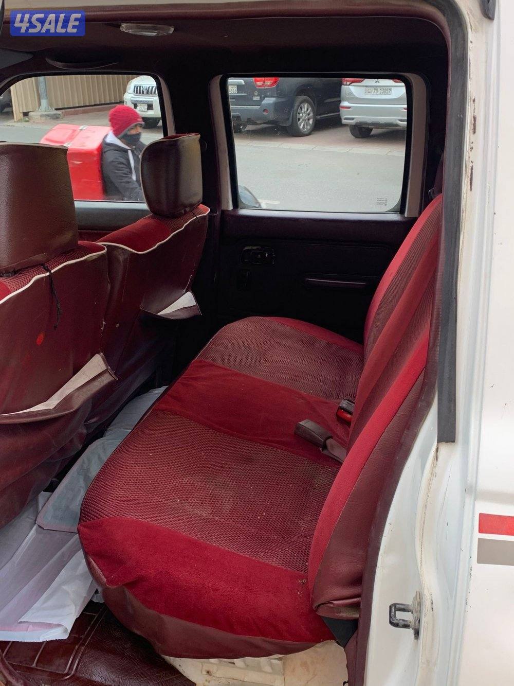 للبيع وانيت نيسان ٢٠١٢ بحالة جيدة1