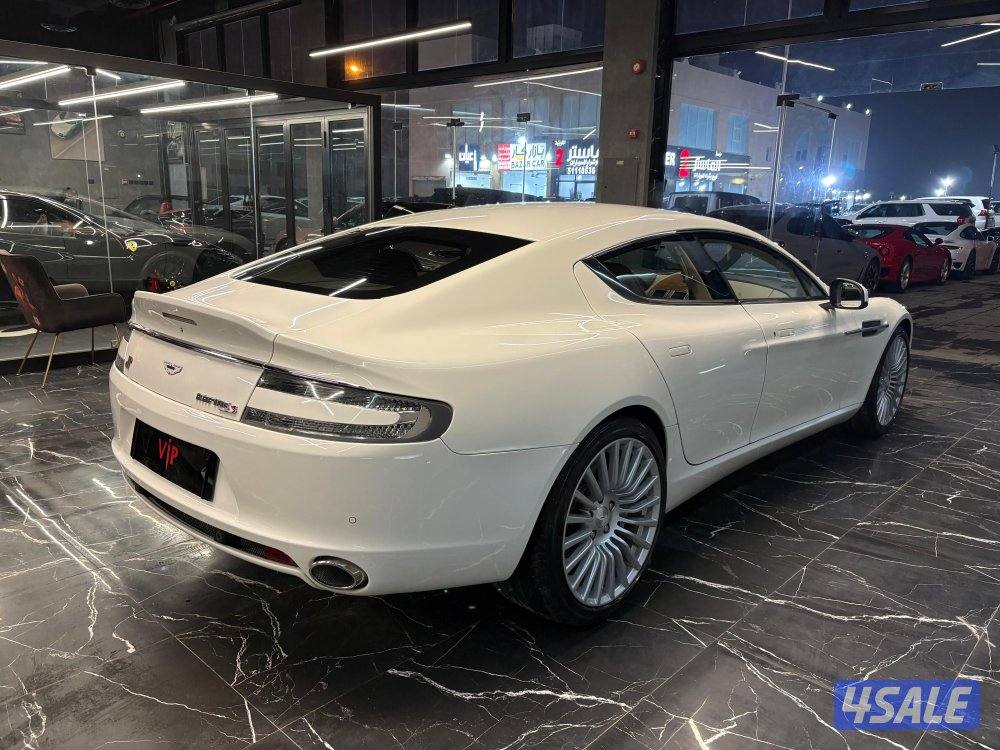 اوستون مارتن راييد S8